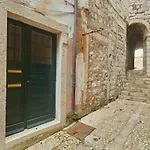 Astor Studio 2